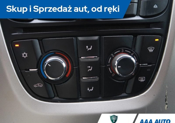 Opel Astra cena 25000 przebieg: 218616, rok produkcji 2011 z Resko małe 154